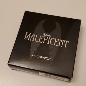 LE MAC x Maleficent beauty powder